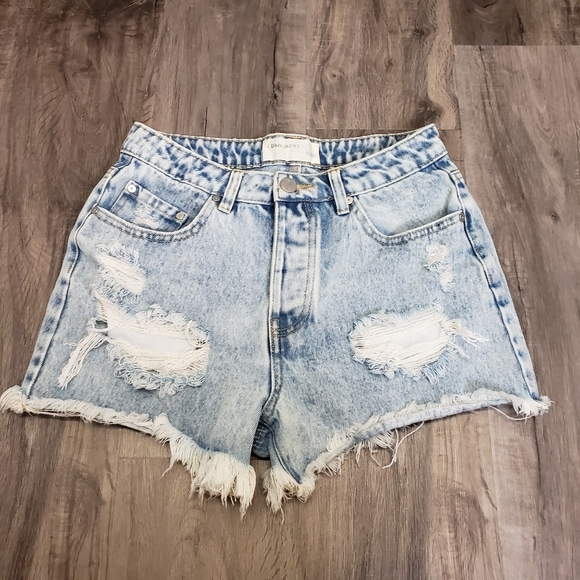 Banjara Pants - Ban.jara Women's 5 / 26 (28) High Rise Distressed Raw Hem Light Wash Jean Shorts